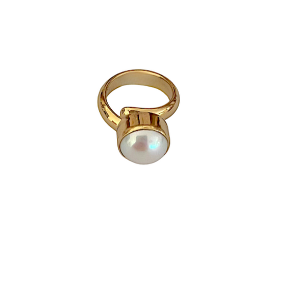 Lina Pearl Ring