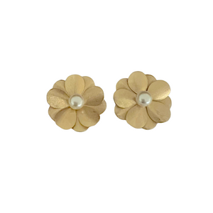 Petite Daisy Earrings