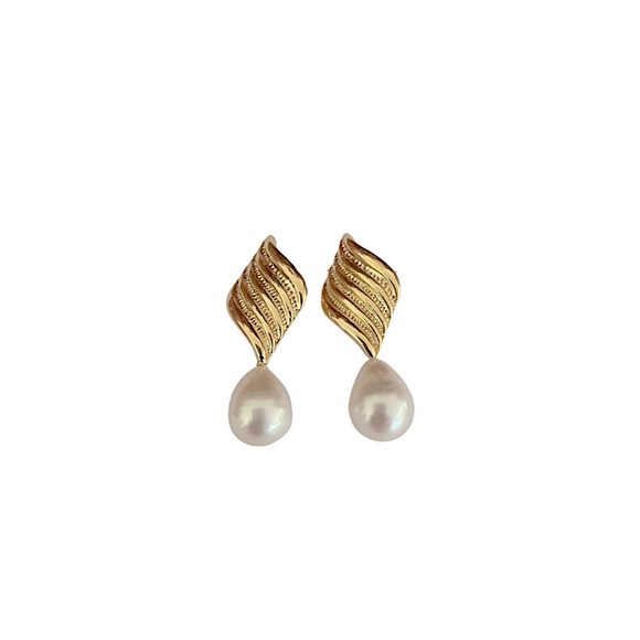 Aurelle Pearl Earrings